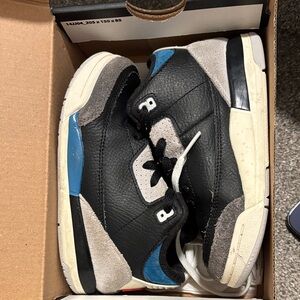 Jordan Retro 3 Black and Gold Sneakers